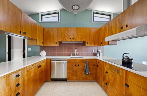Astoria House | Columbia River Modern - Waterfront home on 2 acres with expansive estuary views