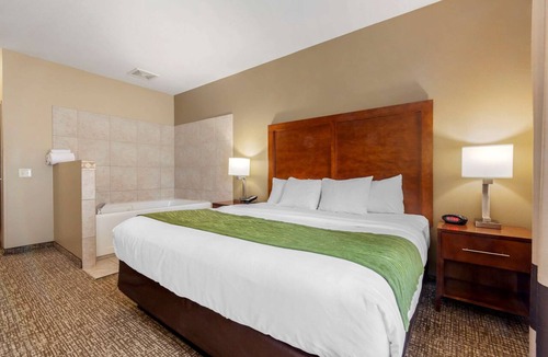 Plover Hotel | Comfort Inn Plover-Stevens Point