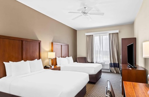Grenada Hotel | Comfort Inn & Suites Grenada