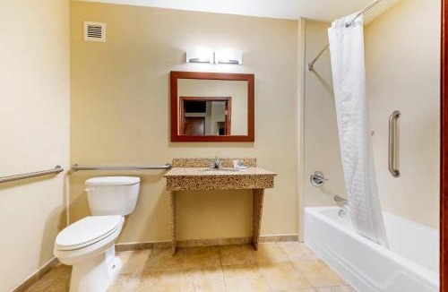 Michigan City Hotel | Comfort Inn & Suites Michigan City South