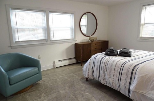 Wayland Apartment | Comfortable 3 Bed Apt in Quiet Neighborhood