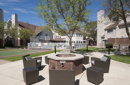Eagan House | Comfortable Countryside Stay, 4 Comfortable Units, Onsite Pool, Pets Allowed