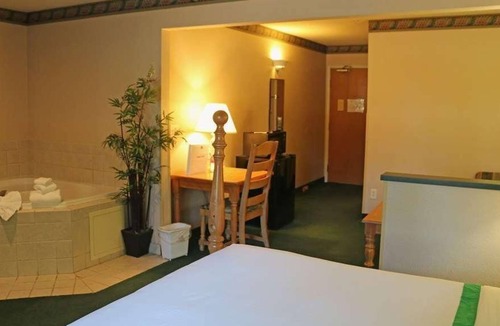 Kelso House | Comfortable Stay in Guesthouse Kelso Longview! Free Parking!