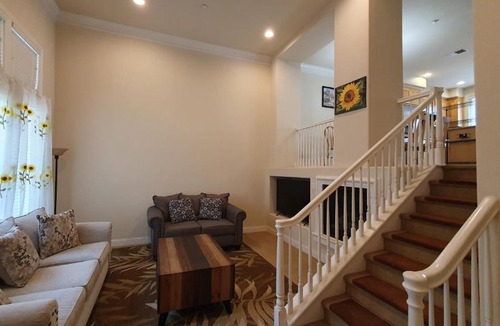 North San Jose House | Comfortable Stay In North San Jose - Solar Room