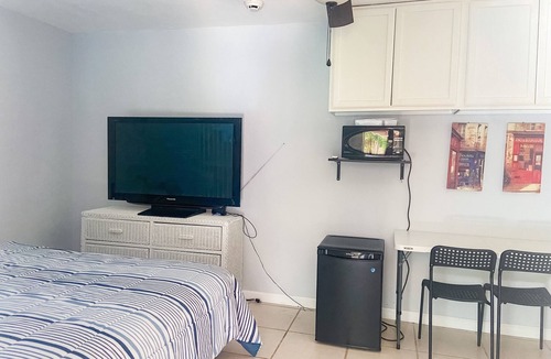 South Corals Apartment | Comfortable studio near Las Olas Beach and Lauderdale by the Sea Beach
