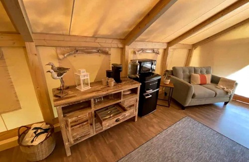 Bastrop RV Rental | Comfortable Texas Glamping Rental on Lake Bastrop