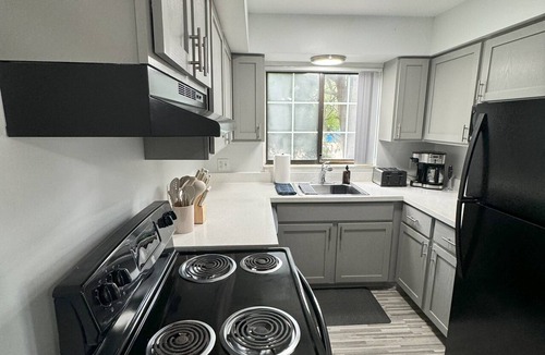 Canton Apartment | Comfy Canton - Centrally Located Extended Stay - 24-Hour Gym, Seasonal Pool