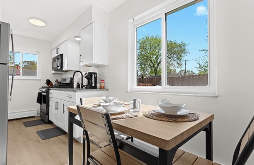 Mount Clemens Apartment | Contemporary 1BR, Fast WiFi, Pet-Friendly