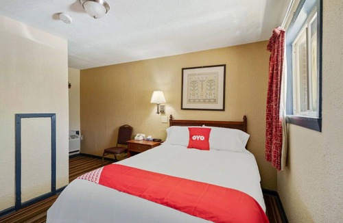 Luling Hotel | Convenient Central Texas Stay Near Buc-ee’s, Parking Included & Easy Road Access