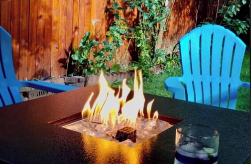 Portsmouth Apartment | Cool basement apartment with WiFi in vibrant Portland, Oregon.