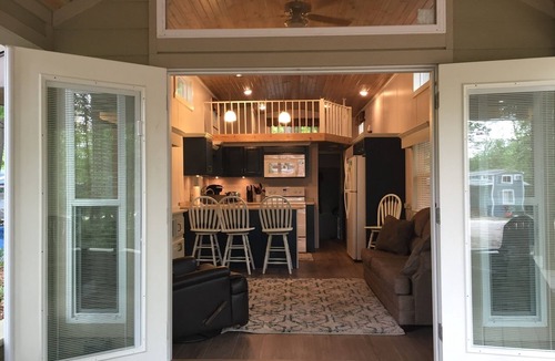 Empire RV Rental | Cottage 7 sleeps 6 people
