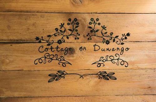 South Tacoma House | Cottage on Durango
