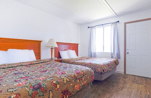 Sturgis Hotel | Country Hearth Inn & Suites By OYO Sturgis