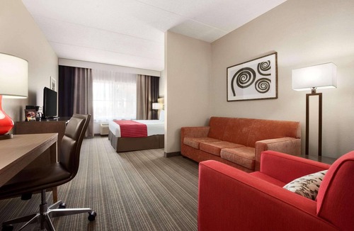 Hermantown Hotel | Country Inn & Suites by Radisson, Duluth North, MN