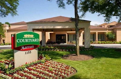 Naperville Hotel | Courtyard by Marriott Chicago Naperville