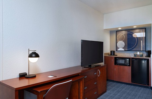 Fort Worth Hotel | Courtyard by Marriott Fort Worth University Drive