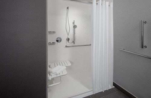 Lansing Hotel | Courtyard by Marriott Lansing Downtown