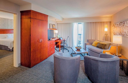 Middleton Hotel | Courtyard by Marriott Madison West Middleton