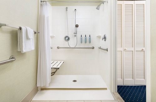 Flint Hotel | Courtyard Flint by Marriott