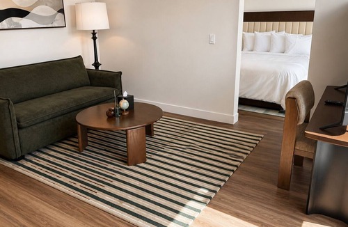 Downtown - Waterfront Hotel | Courtyard Studio Overlooking Thermal Spa Courtyard