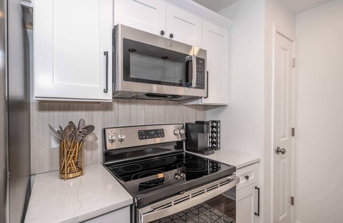 Covington Condo | Covington Charm 101