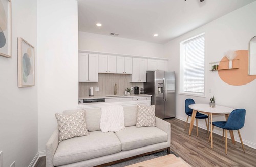 Covington Condo | Covington Charm 202