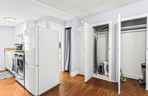 Hazel Park Apartment | Cozy 1-bedroom apartment with WiFi, AC in charming Hazel Park