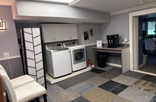 Aloha House | Cozy 1-bedroom house in nice Beaverton with AC