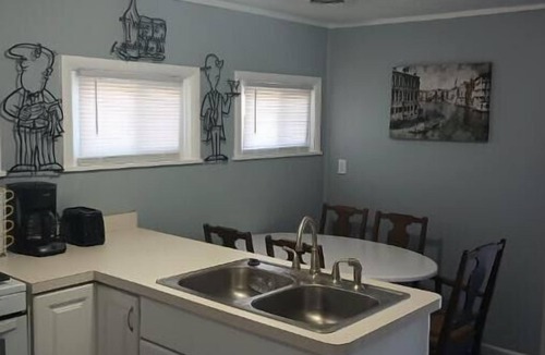 DeWitt House | Cozy 2-bedroom home 1 bath in DeWitt full kitchen Enclosed back yard, fire pit