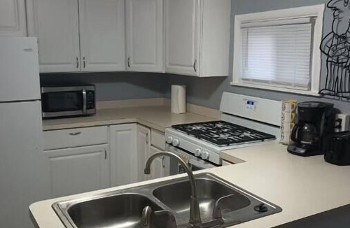 DeWitt House | Cozy 2-bedroom home 1 bath in DeWitt full kitchen Enclosed back yard, fire pit