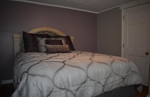 Adrian House | Cozy 2 Bedroom House