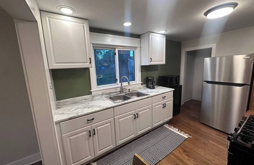 Chesterton House | Cozy 2-bedroom house in tranquil Chesterton with AC