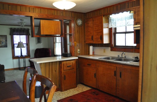 Scott House | Cozy 2 bedroom offering privacy and convenience located in the HUB of Scott, LA