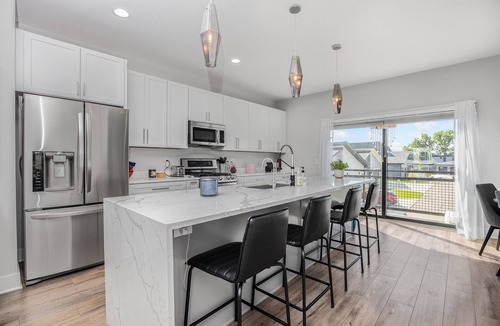 South Bend House | Cozy 2-bedroom river walk townhome in superb South Bend with AC