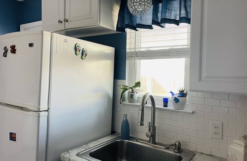 Kiska Beach House | Cozy 2BR/2BA House with Large Fenced Yard for Pets & 5 Min. Walk to Beach!