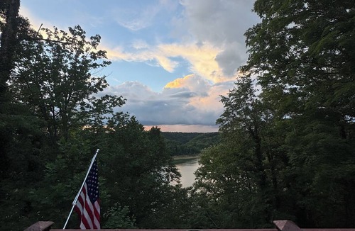 Nancy Cabin | Cozy 3 bedroom A frame-cabin in beautiful Nancy KY, overlooking Lake Cumberland!