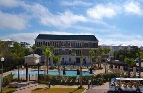 Rosemary Beach Apartment | Cozy 30A Studio for Two, by Rosemary Bch. Walk to Beach/Dining/Heated pool/shops