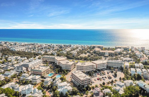 Rosemary Beach Apartment | Cozy 30A Studio for Two, by Rosemary Bch. Walk to Beach/Dining/Heated pool/shops