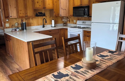 Eagle River Cabin | Cozy 4-Bedroom Up North Escape in Eagle River perfect for relaxing getaways!