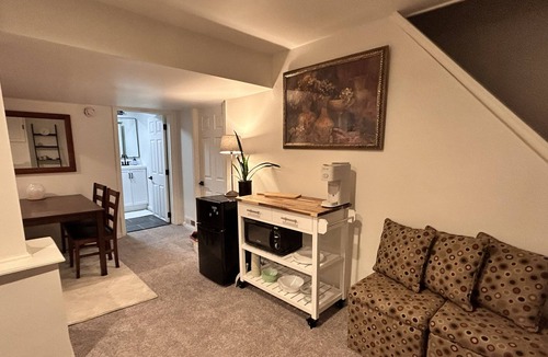 Roselawn Finance Apartment | Cozy Basement Retreat on Quiet Cul-de-sac