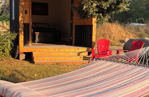King County Cabin | Cozy cabin getaway with private Green River access