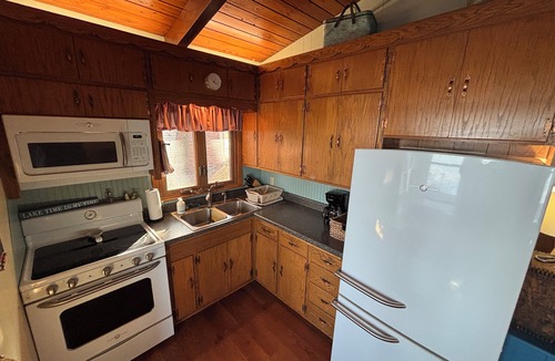 Kasota Cabin | Cozy Cabin Located On The Premiere Lake In Mankato Area