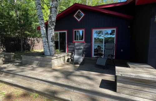 Gwinn House | Cozy Cabin on Private Lake in Gwinn
