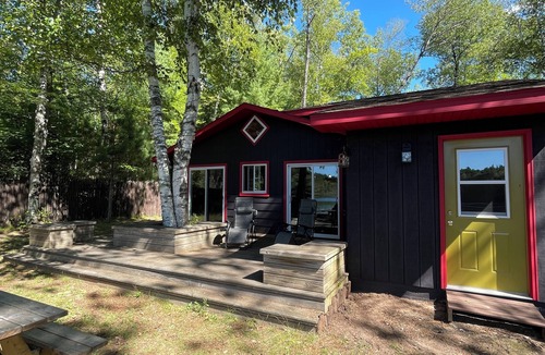 Gwinn House | Cozy Cabin on Private Lake in Gwinn