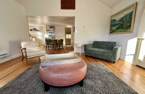 Callicoon Cabin | Cozy Cabin on the hills of Callicoon & Jacuzzi