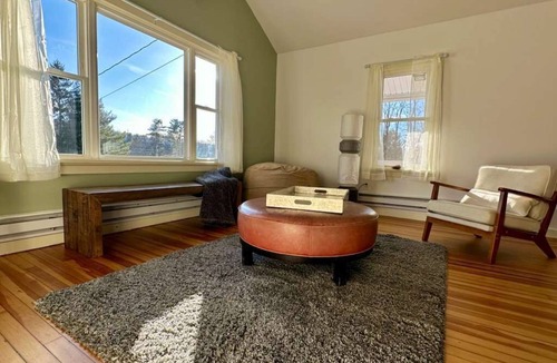 Callicoon Cabin | Cozy Cabin on the hills of Callicoon & Jacuzzi