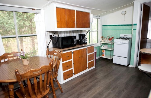 Ashland Cabin | Cozy Cabin Overlooking Chequamegon Bay in Ashland, Wisconsin