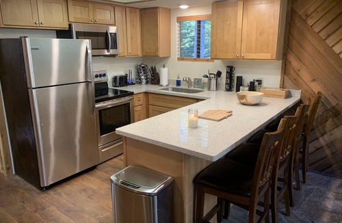 Paradise Estates Cabin | Cozy Cabin, Riverfront, Near Mt Rainier Sleeps 2-6