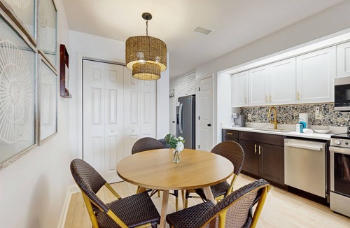 Navarre Beach Apartment | Cozy coastal condo with water view, pool, central A/C, & easy beach access