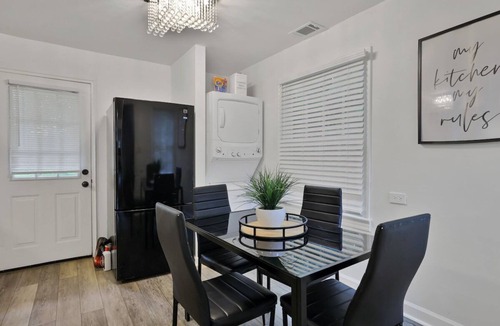 Chamblee House | 🏡 Cozy Comfort: 4 comfy bedrooms with a serene Chamblee location
